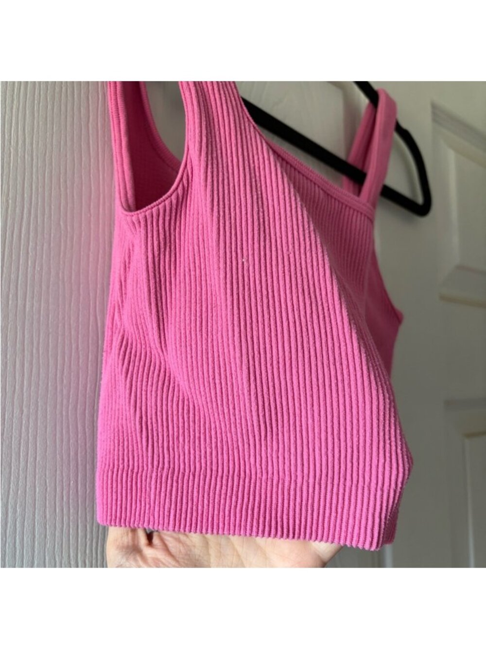 Ribbed Crop Tank Top - Picture 2 of 2
